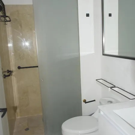 Aparta Vista Al Mar - Cerca Aeropuerto Apartamento